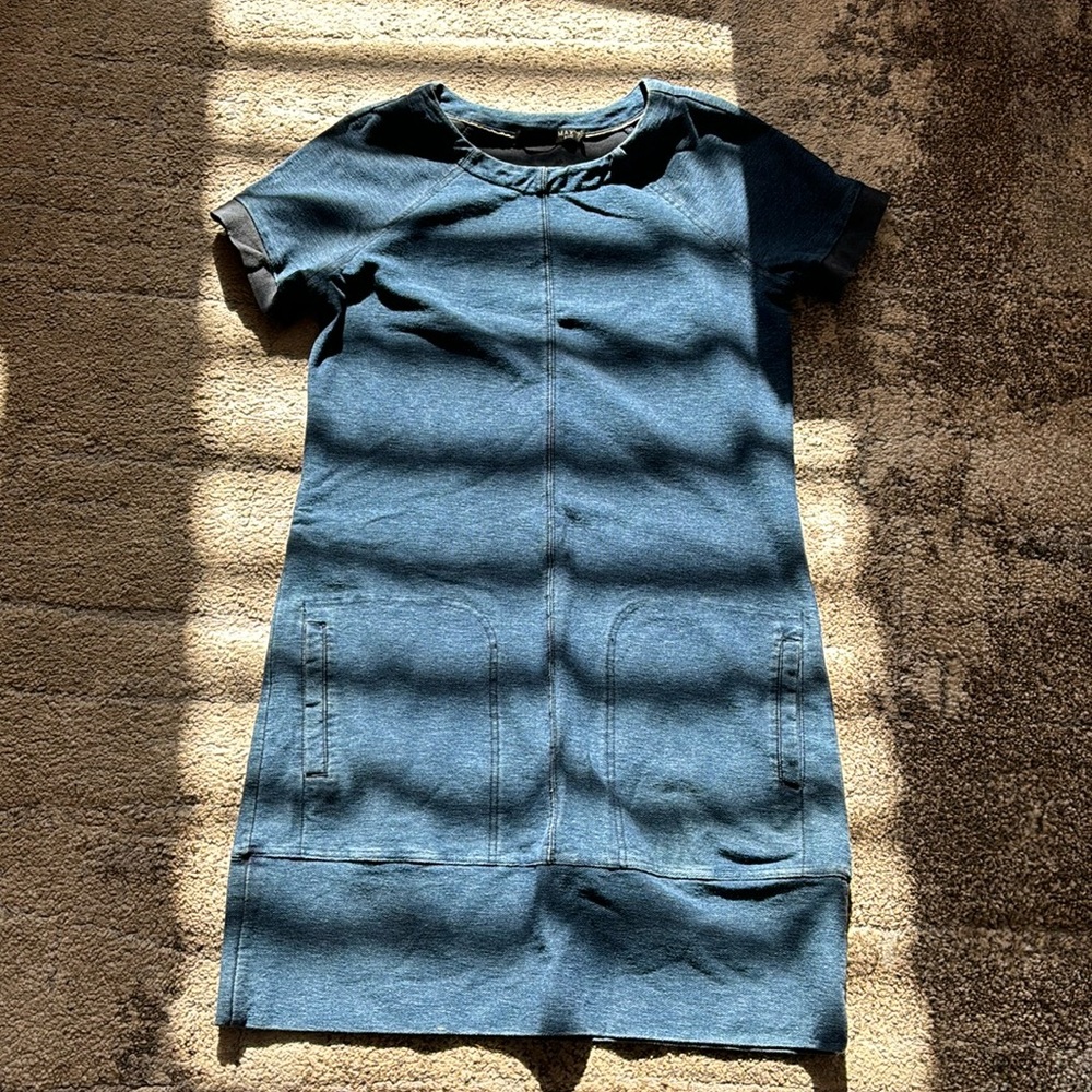 Lightly used!! Max jeans dress with soft fabric and cute pockets!